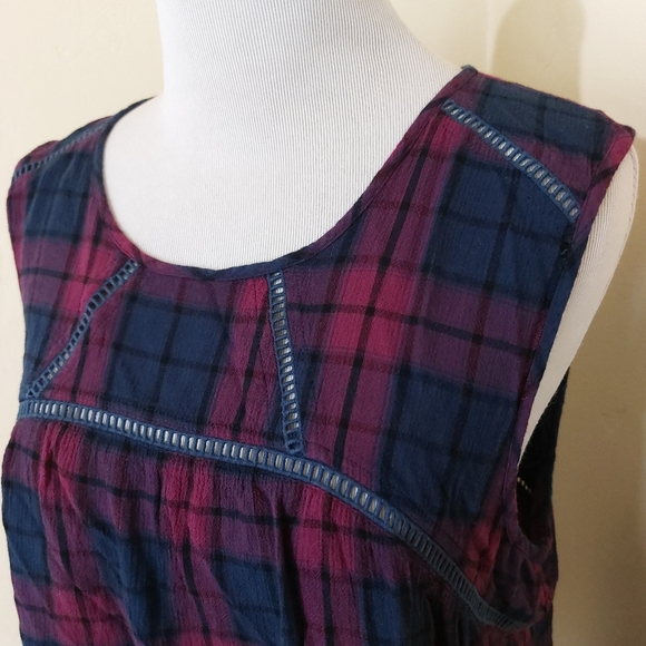 Knox Rose Purple & Blue Chunky Plaid High Neckline Flowy Sleeveless Tank Top - Picture 4 of 13